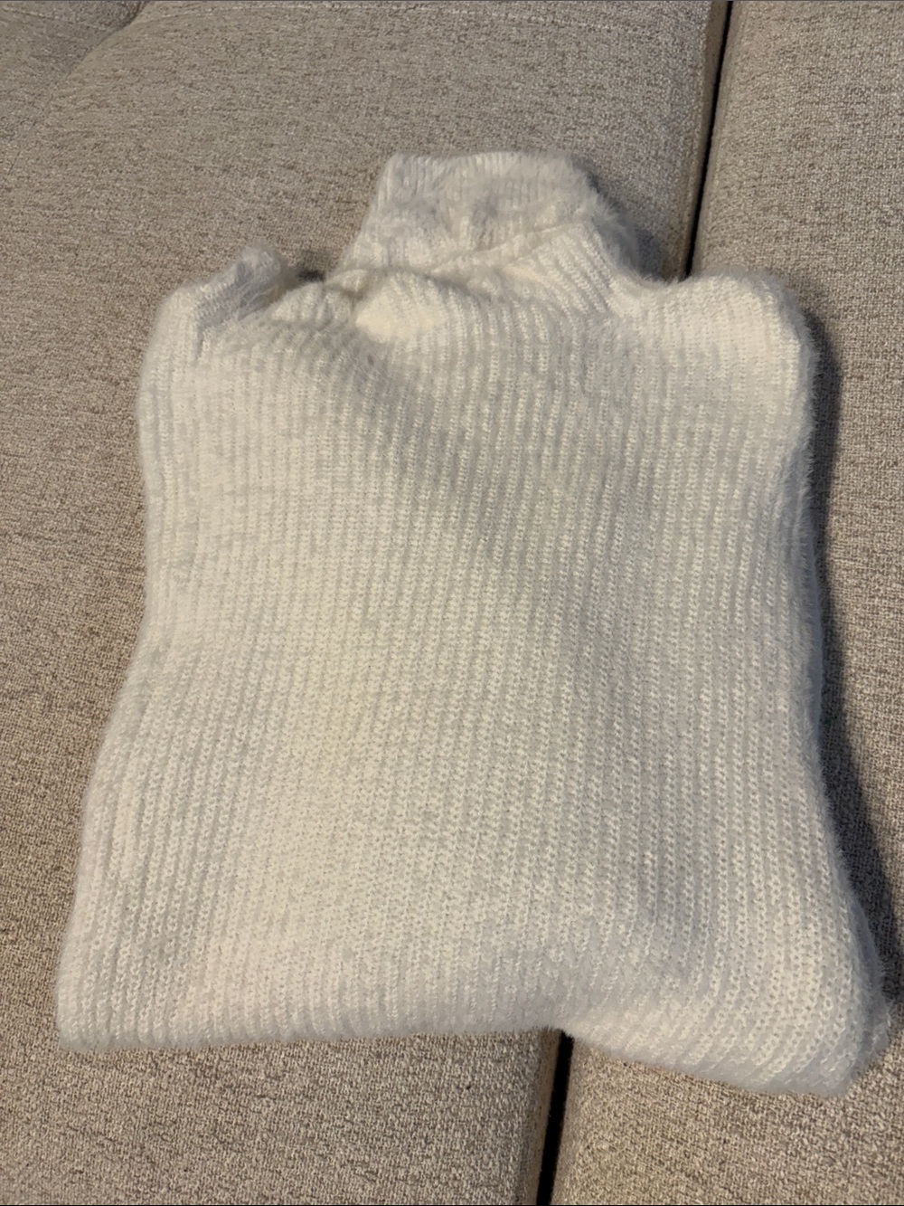 GAP Cream Ribbed Mock Turtleneck Sweater